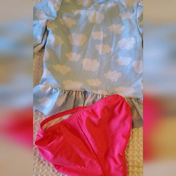 Swim suit 3t - Picture 4 of 11